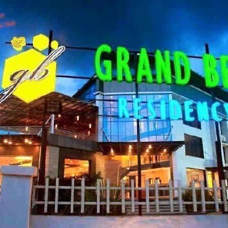 Hotel Grand Bee Residency Bhiwandi Bagian luar foto